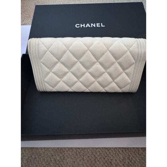 Chanel Boy Cream Beige Gold Tone Long Quilted Wallet W/box - Picture 2 of 14